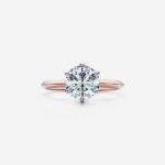 A finger of eternity, diamond, 18K rose gold ring