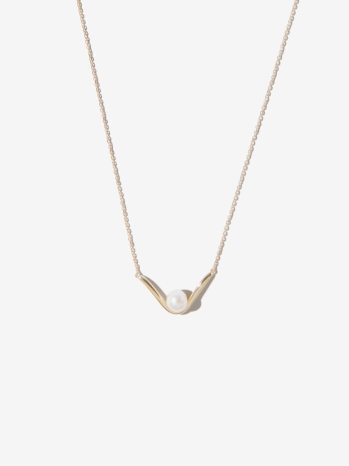Sea of Beauty. Gold and Pearl Curve Necklace - 图片 1